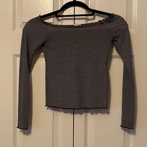 Woman’s long sleeve top